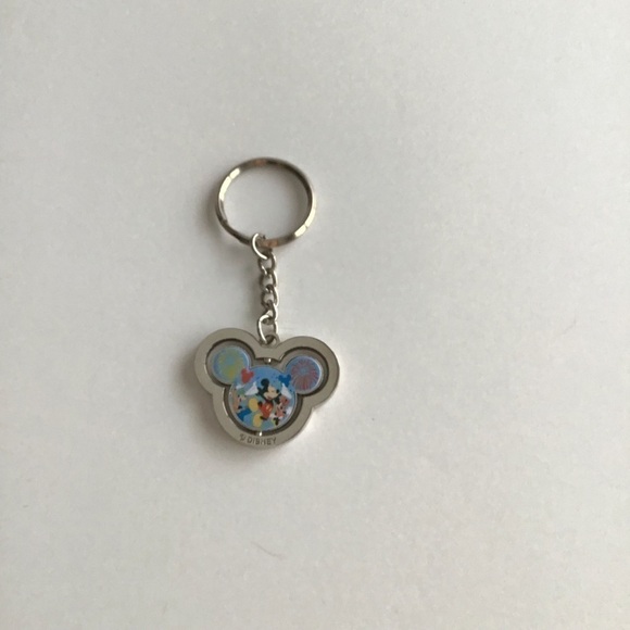 Vintage Walt Disney World Mickey Mouse Ears Swivel Keychain Keyring Castle - Picture 11 of 11